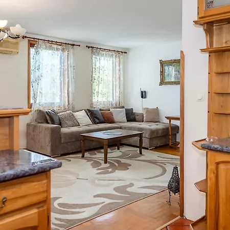 Spacious 2br At Red Square By Flat Manаger